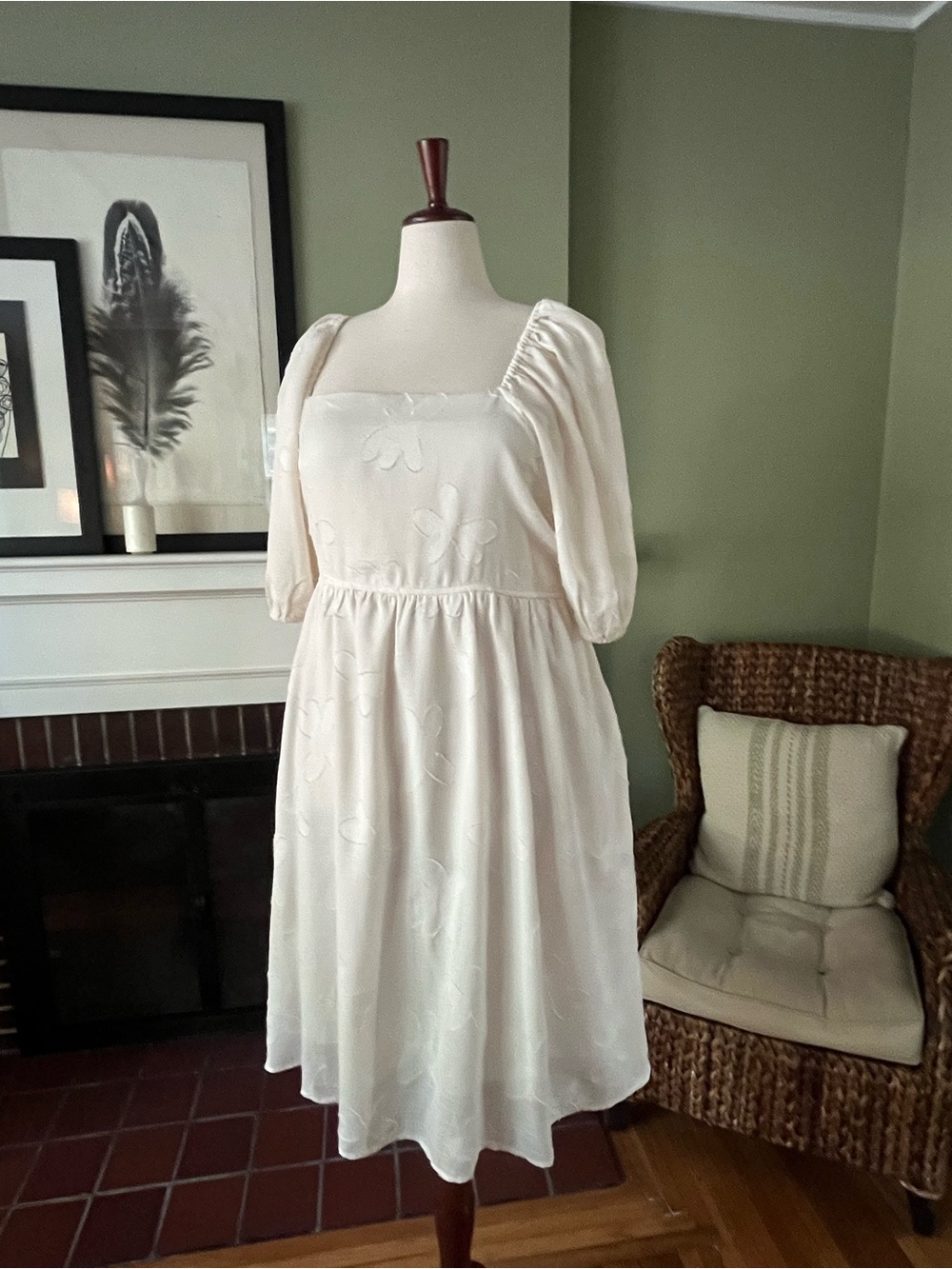 Polagram Ivory Floral Appliqué Empire-Waist Dress | Size 3XL